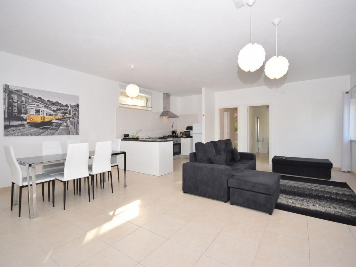 A Perfect Villa With Pool Terrace And Garden Alcobaca Bagian luar foto