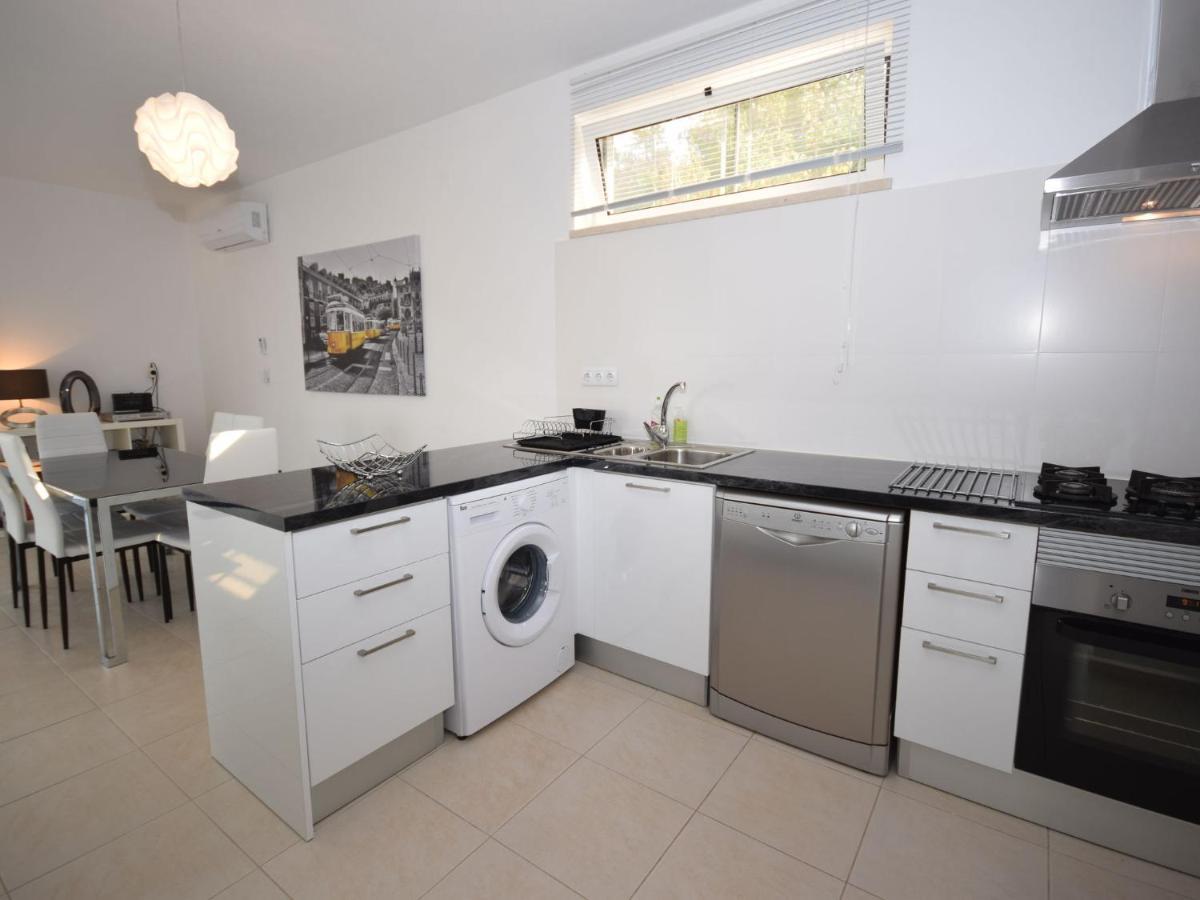 A Perfect Villa With Pool Terrace And Garden Alcobaca Bagian luar foto